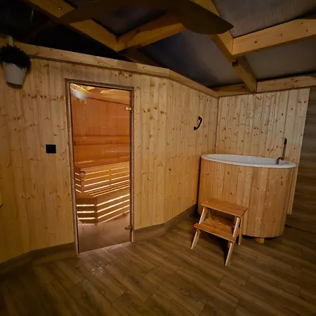 Mango Chlapowo Privat bolig *